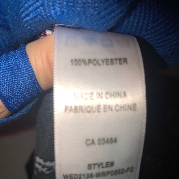 Beautiful Floral Blouse - Picture 4 of 4